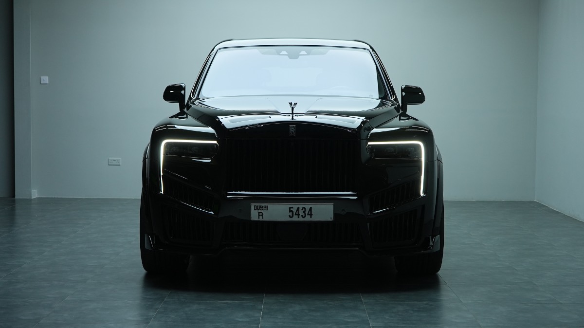 Rolls-Royce Cullinan photo 2