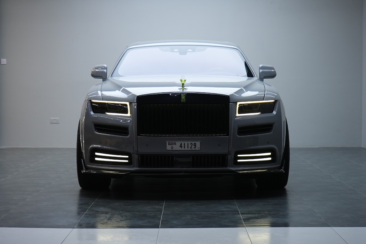 Rolls-Royce Ghost photo 2