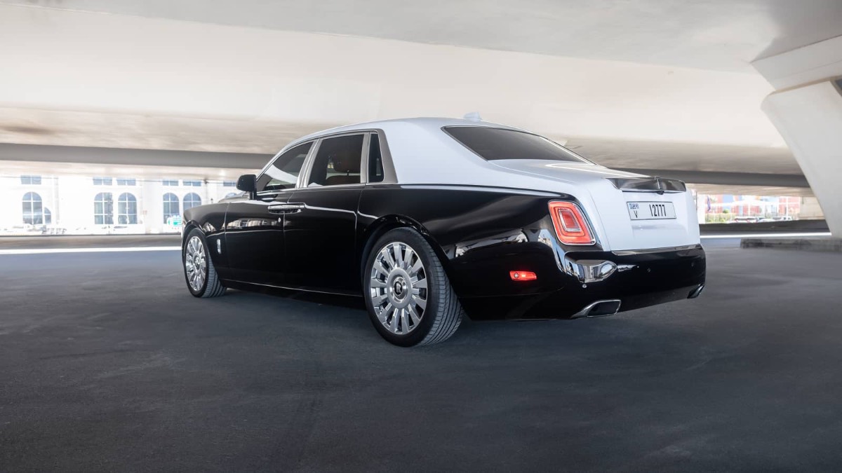 Rolls-Royce Phantom photo 4