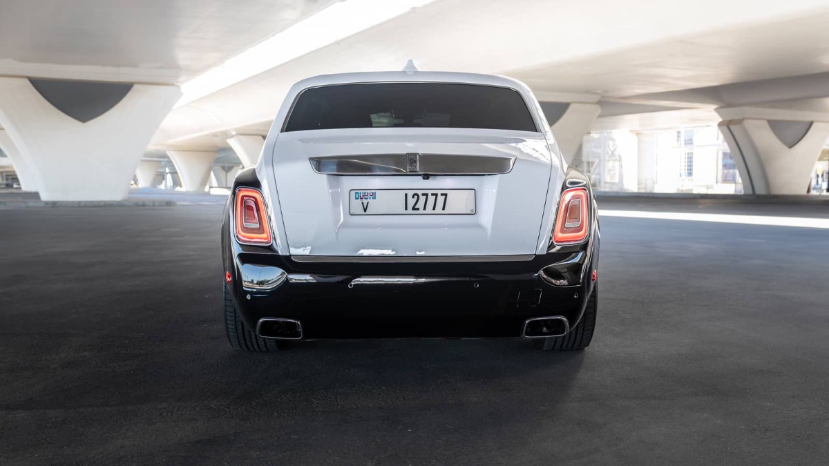 Rolls-Royce Phantom photo 5