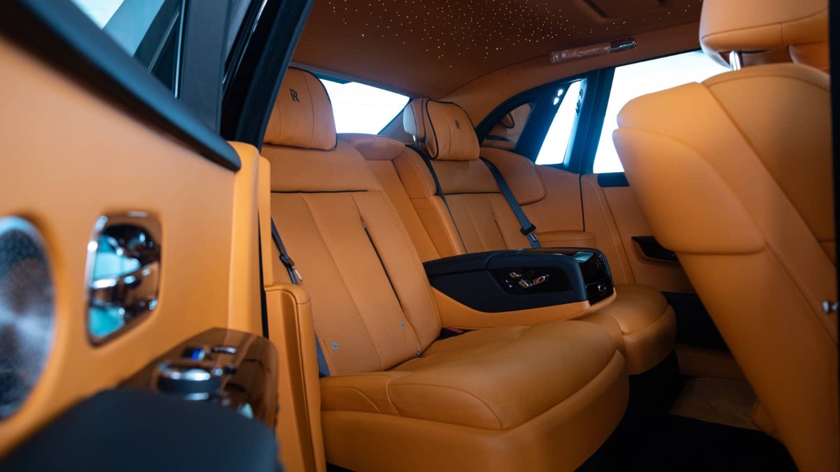 Rolls-Royce Phantom photo 8