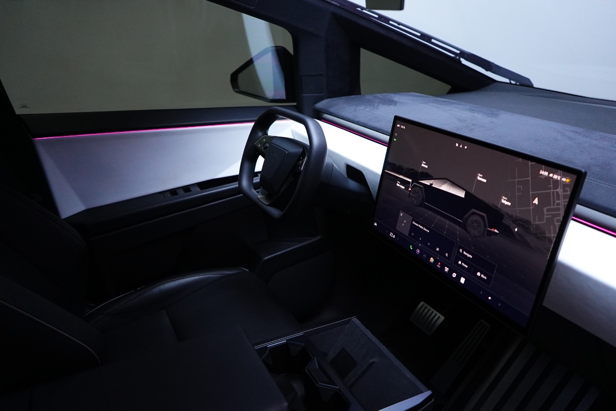 Tesla Cybertruck photo 8