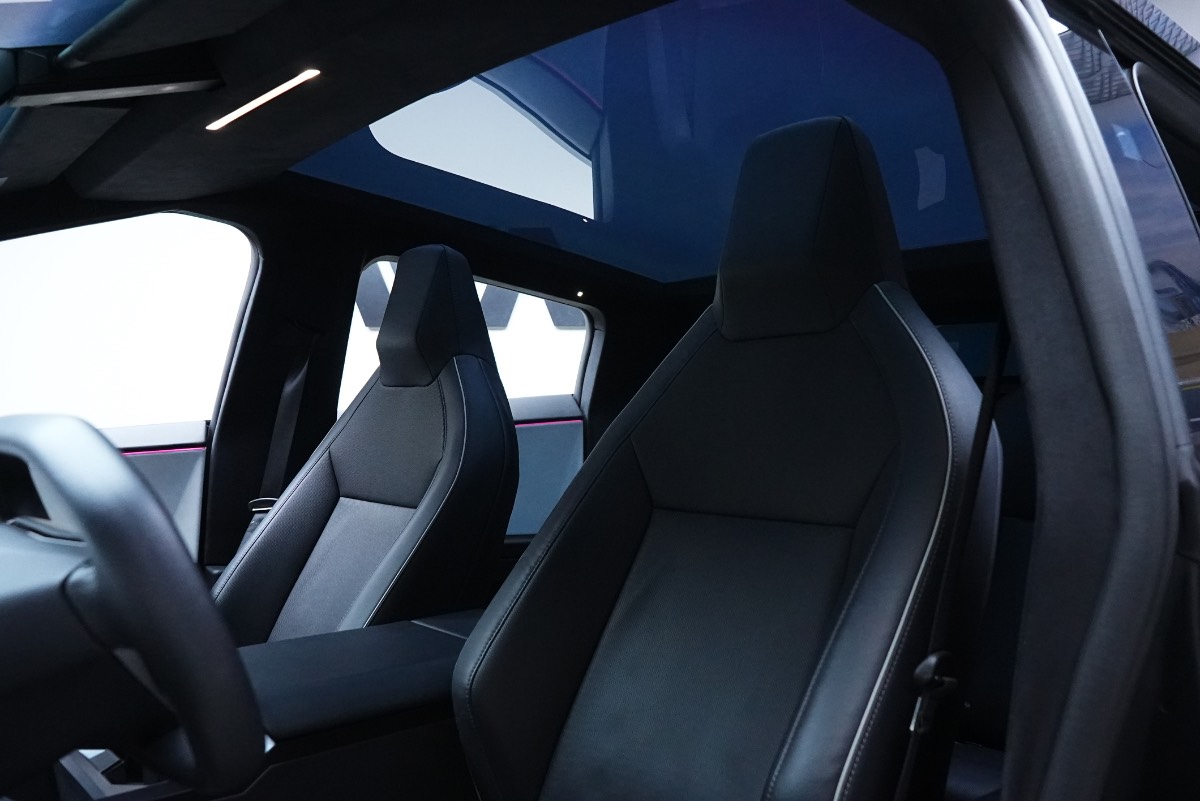 Tesla Cybertruck photo 11
