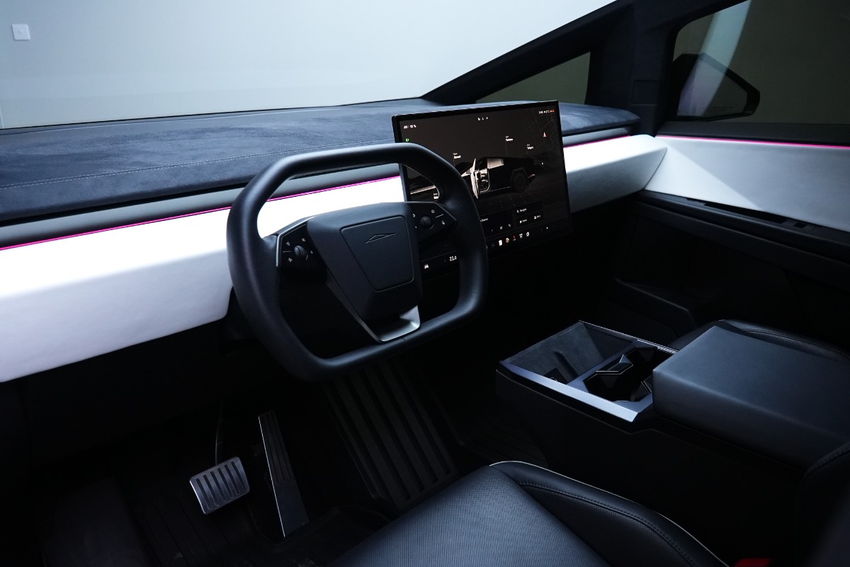 Tesla Cybertruck photo 12
