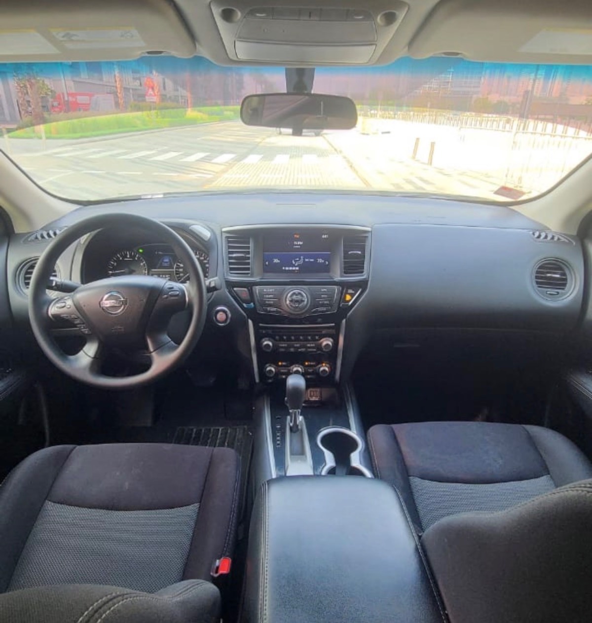 Nissan Pathfinder photo 4