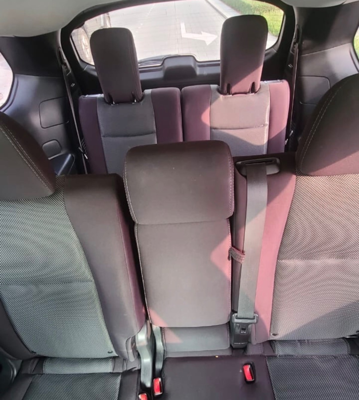 Nissan Pathfinder photo 5