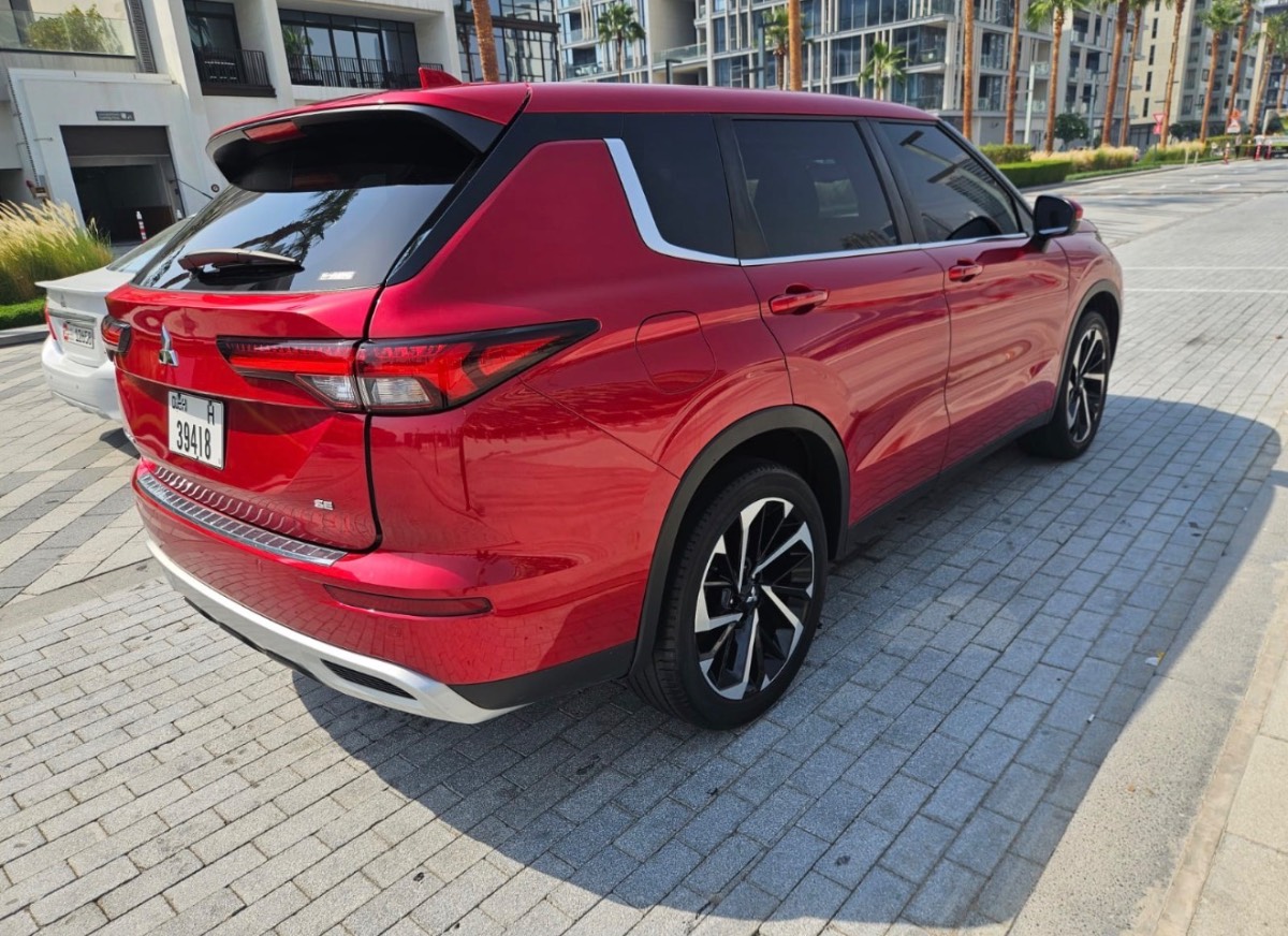 Mitsubishi Outlander photo 3