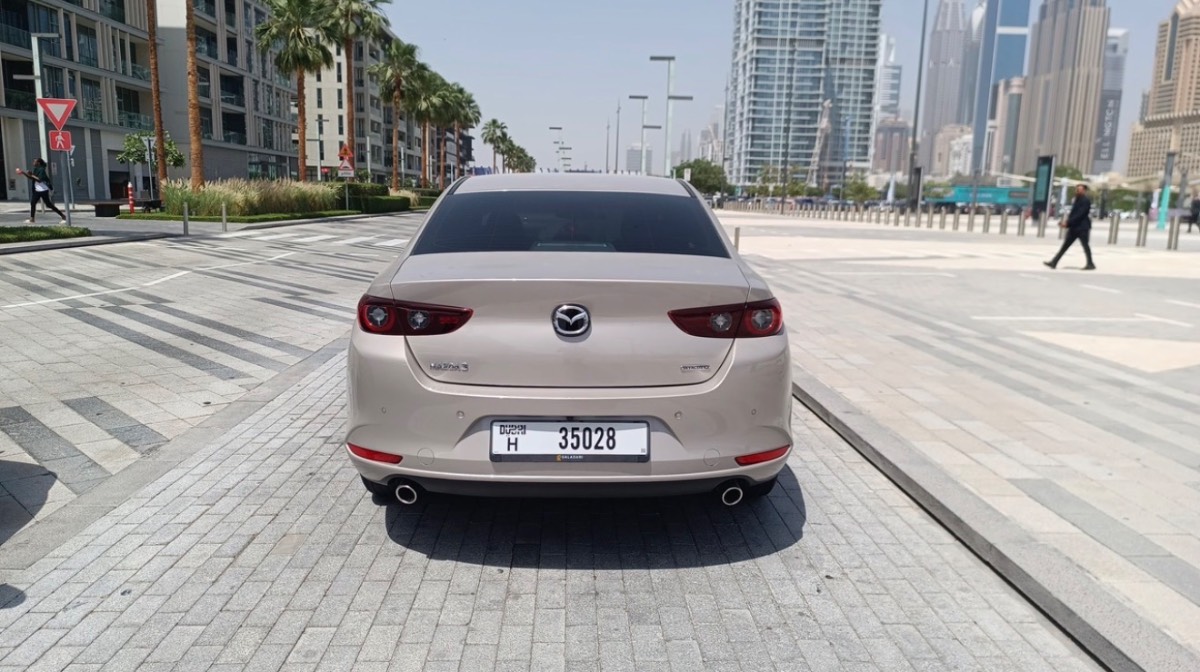 Mazda 3 photo 4