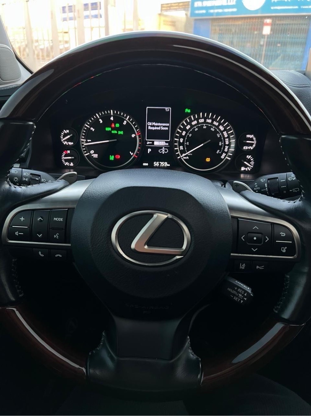 Lexus LX 2018 photo 6