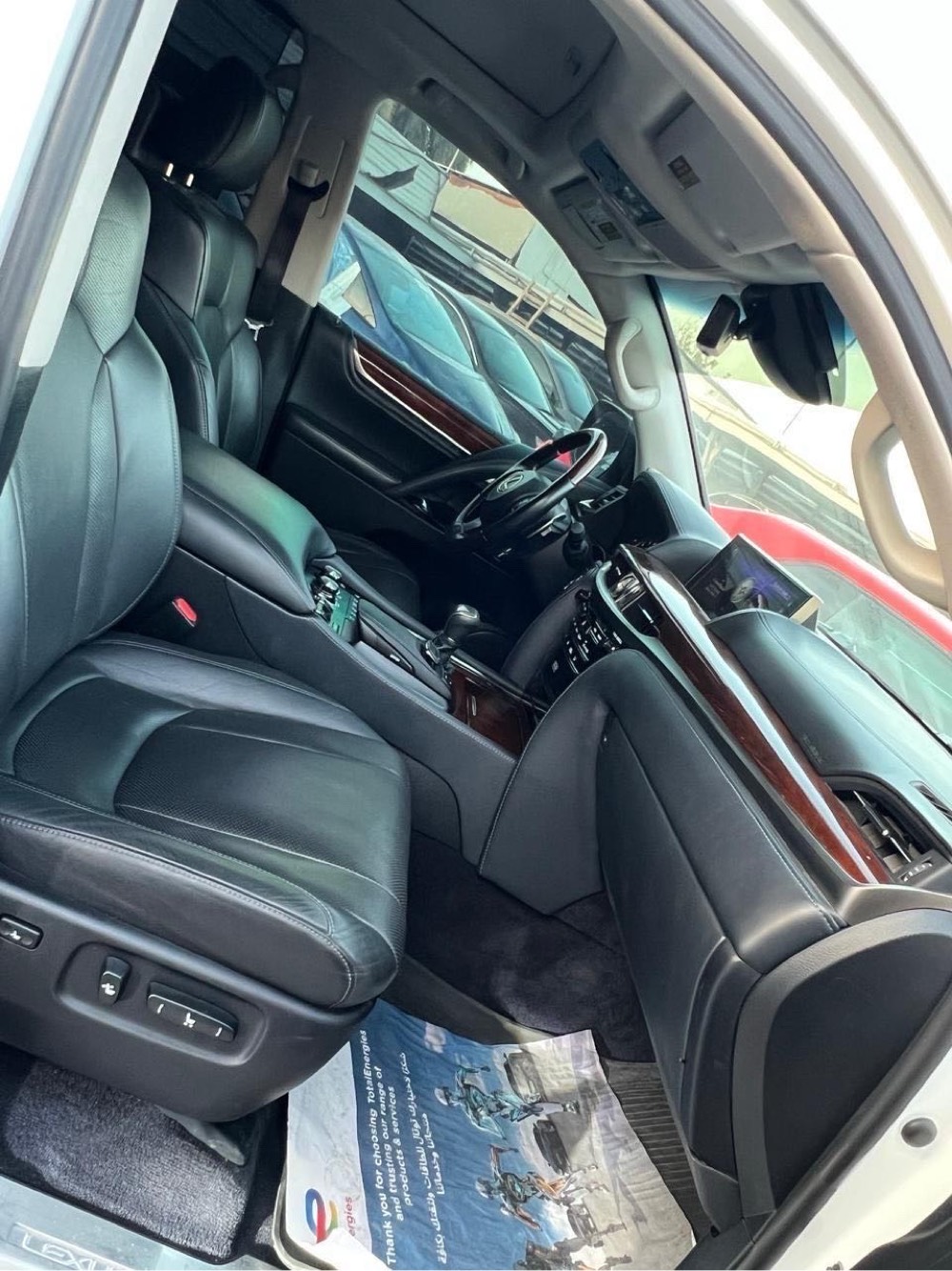 Lexus LX 2018 photo 10