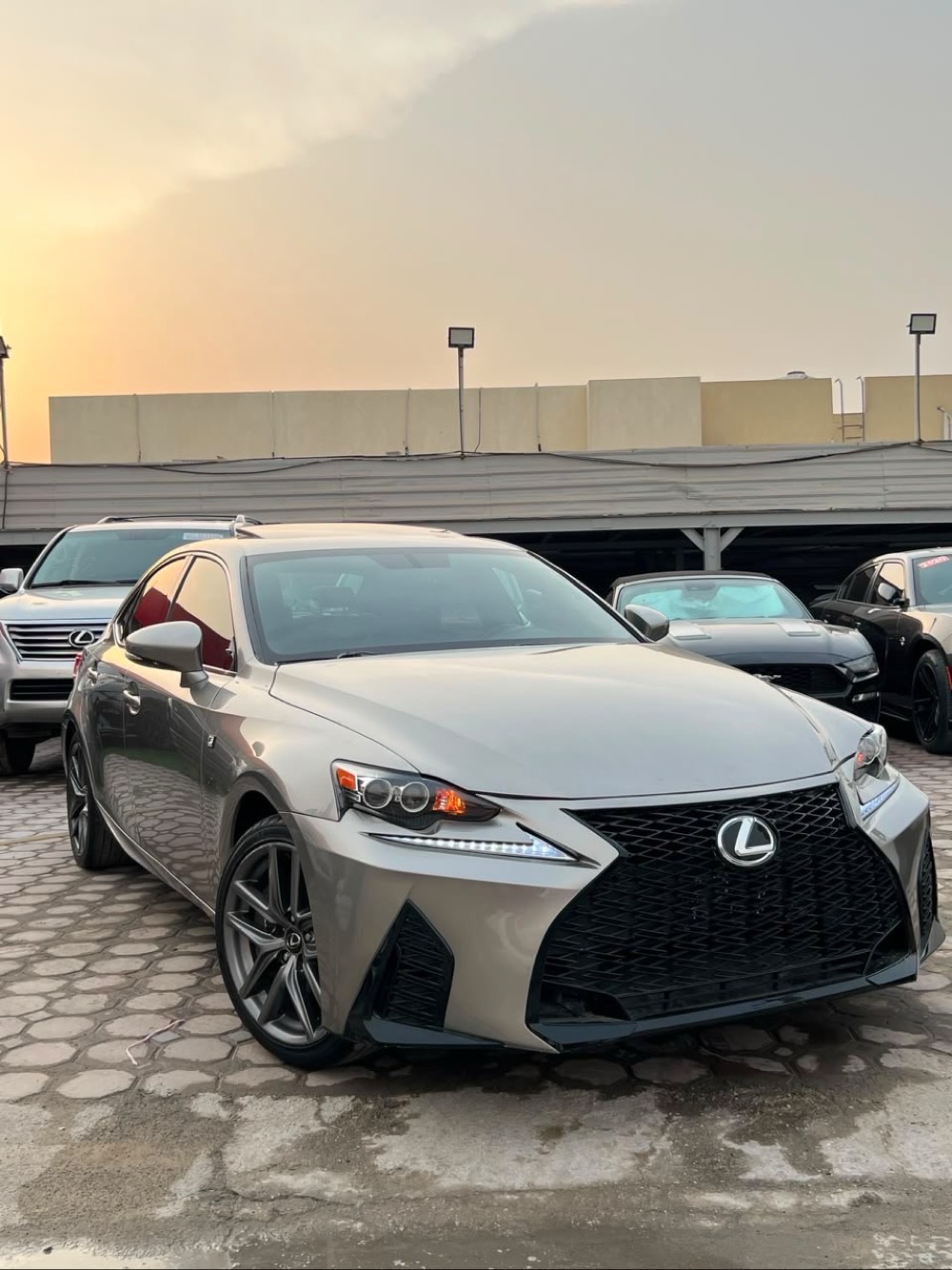 Lexus IS F 2016 photo 2