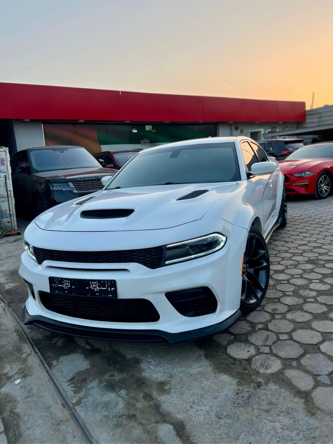 Dodge Charger photo 2