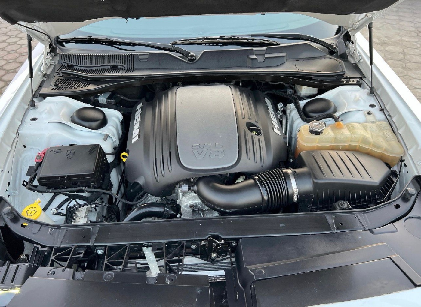 Dodge Charger photo 12