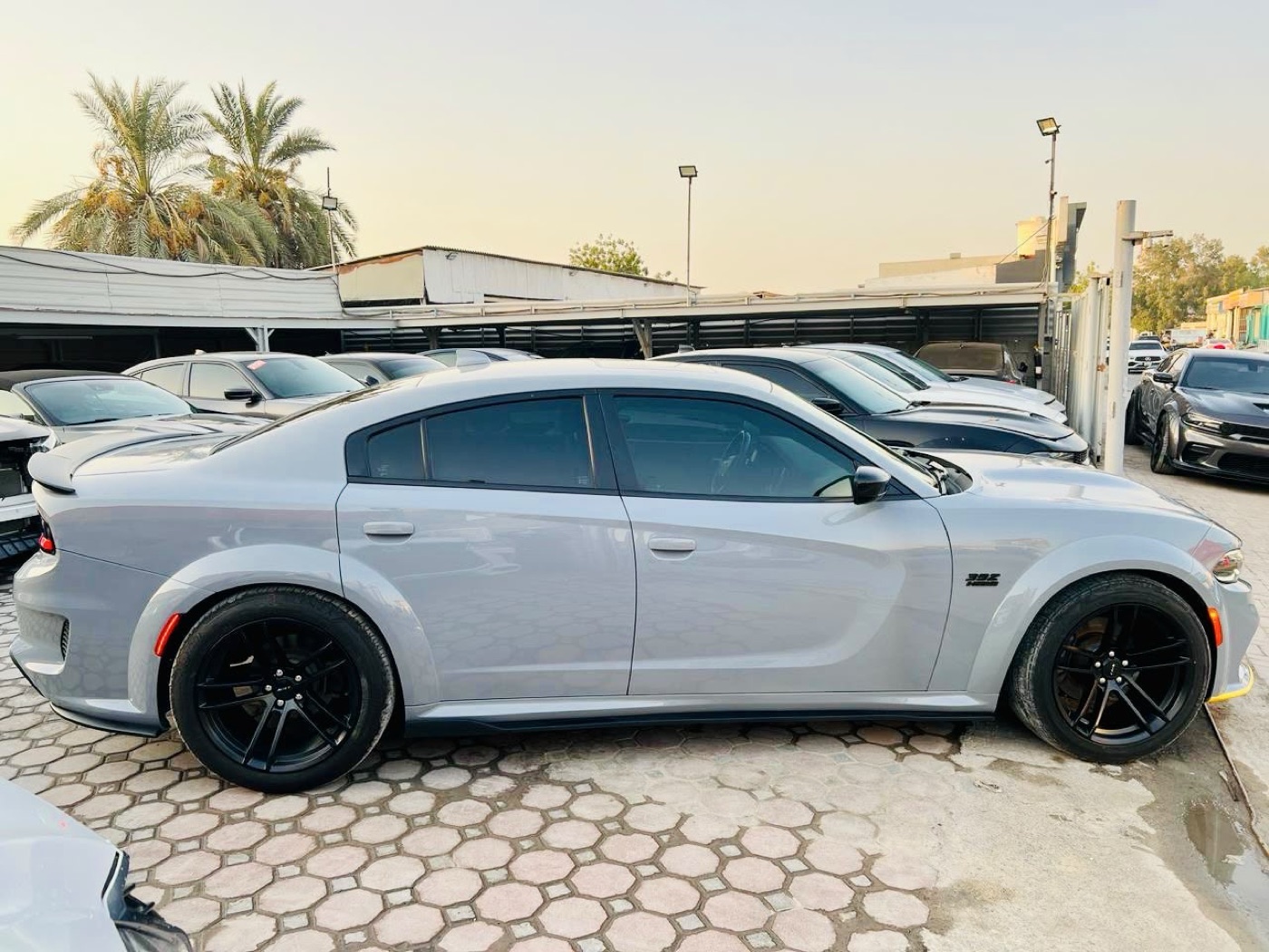 Dodge Charger photo 5