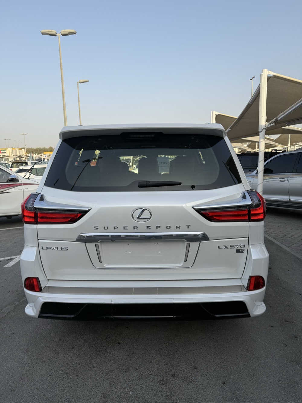Lexus LX 2018 photo 9