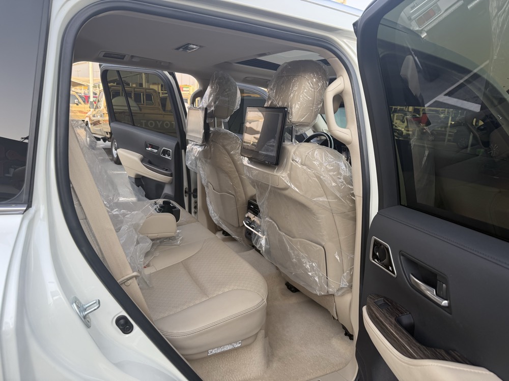 Toyota Land Cruiser 2022 photo 8