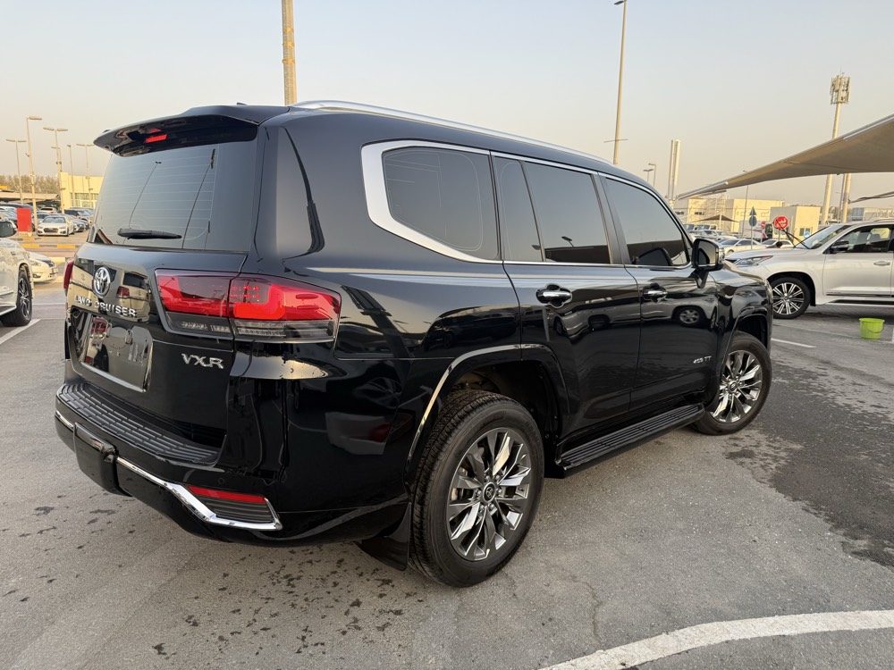 Toyota Land Cruiser 2023 photo 3