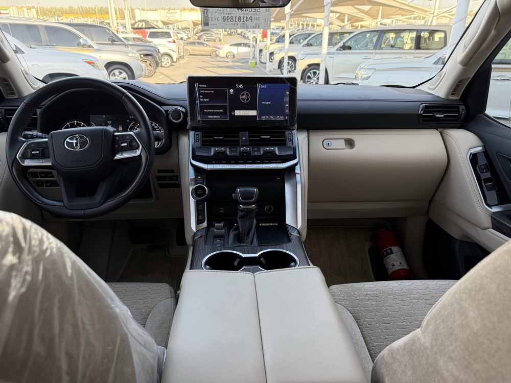 Toyota Land Cruiser 2023 photo 8