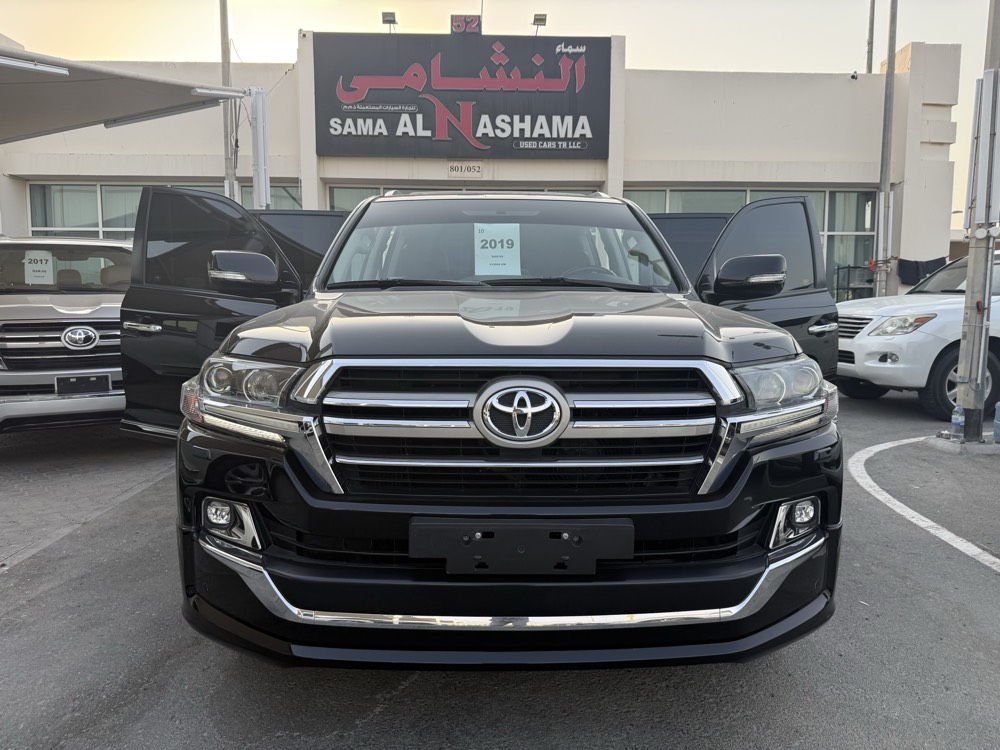 Toyota Land Cruiser GXR V8 2019