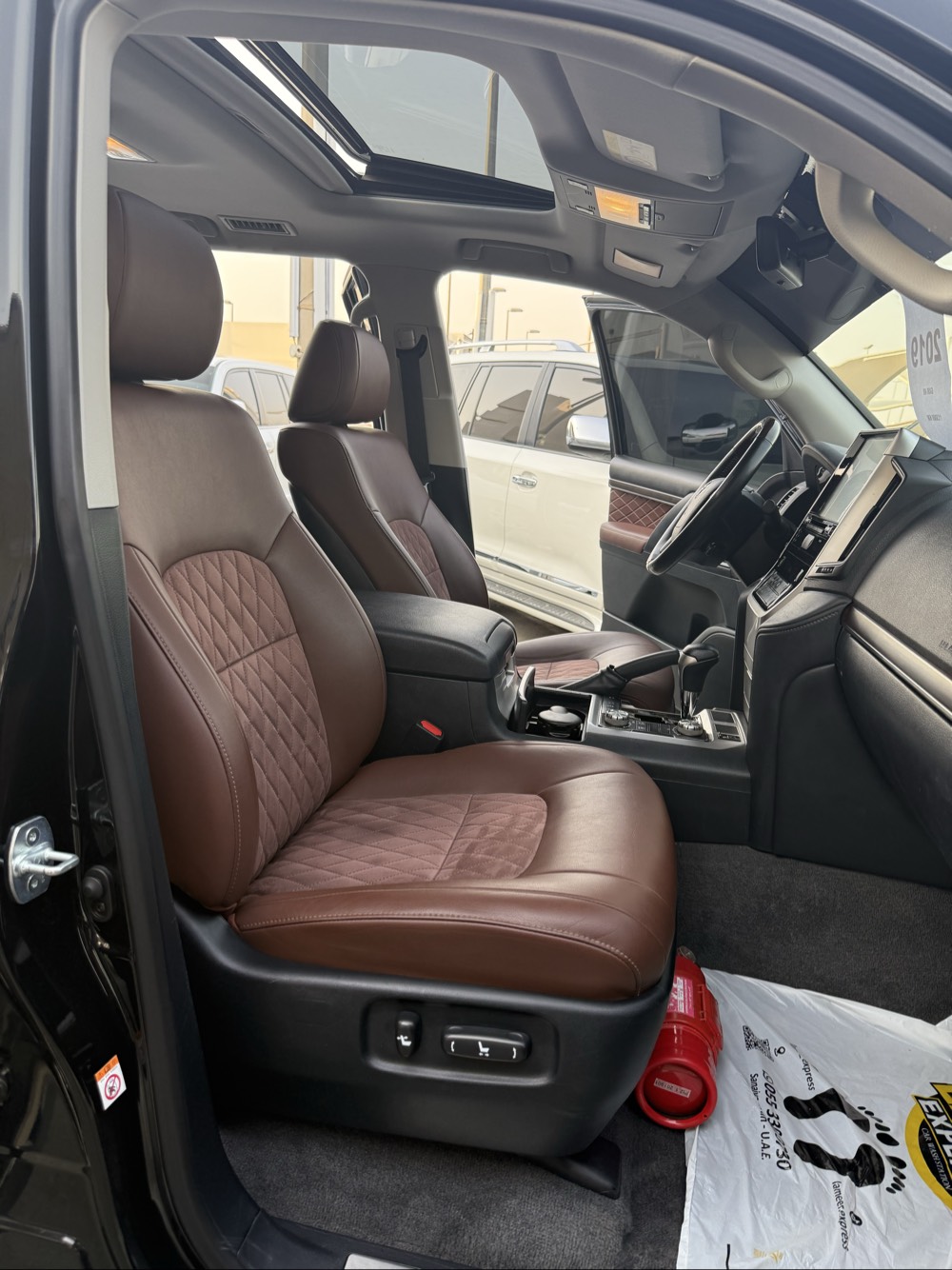 Toyota Land Cruiser GXR V8 2019 photo 3