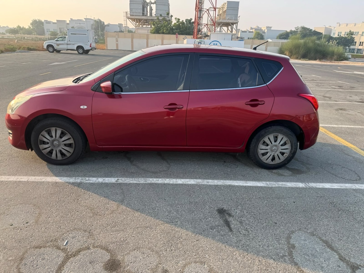 Nissan Tiida photo 3