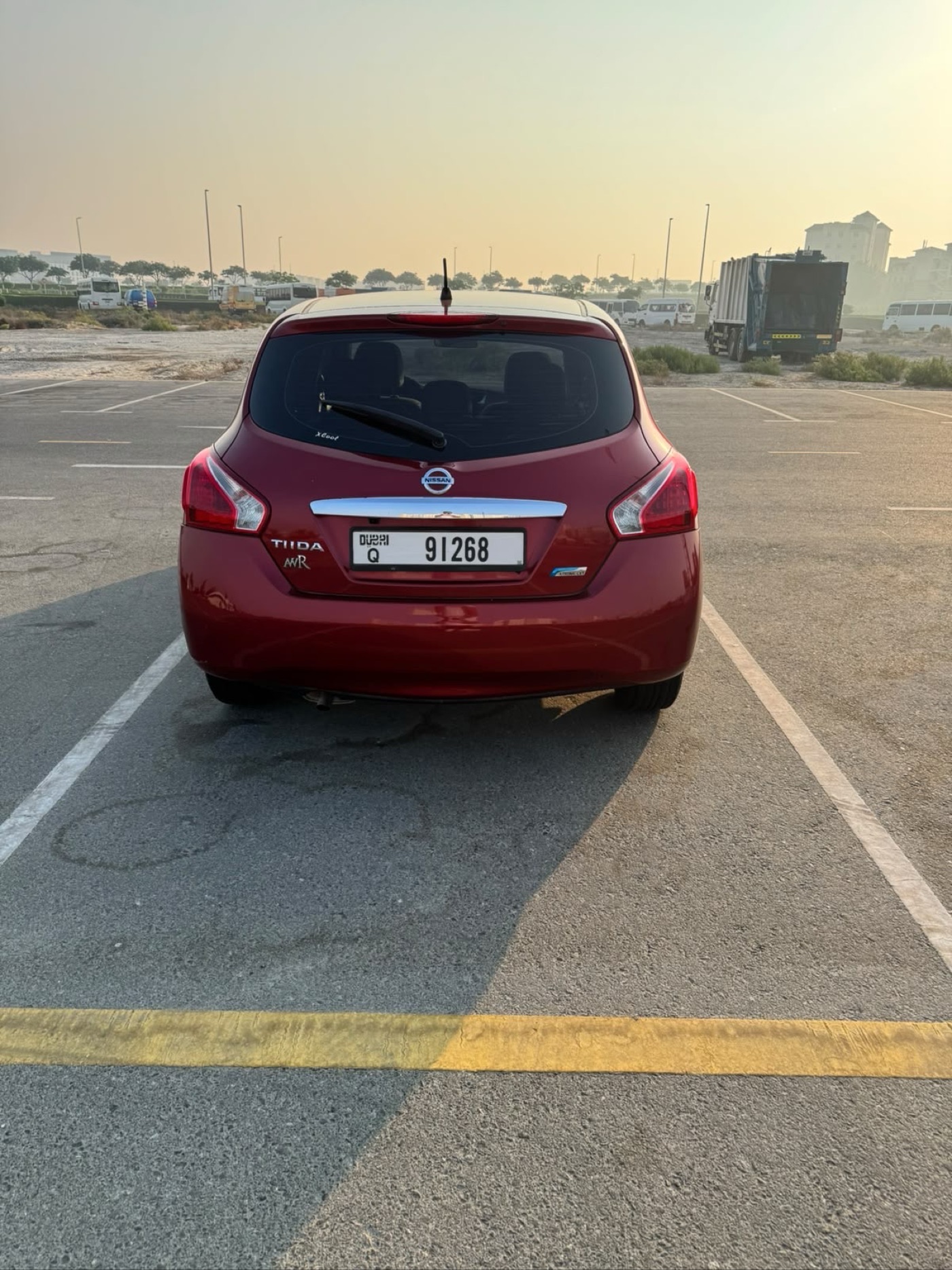 Nissan Tiida photo 4