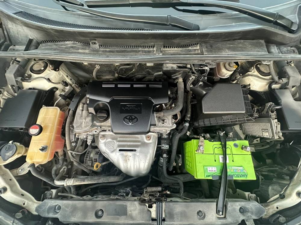 Toyota RAV4 تويوتا راف فور EX.R موديل 2015 خليجي فورويل 4x4 ماشي 289000 كيلو 
ابيض من الداخل بيج مخمل 
المواصفات : مثبت سرعة تحكم بالسكان شاشة كاميرا خلفية حساسات خلفية 
الموتر نظيف بحالة ممتازة مسرفس بالكامل  مطلوب 36000 وقابل للتفاوض 
0558591305 2015 photo 9