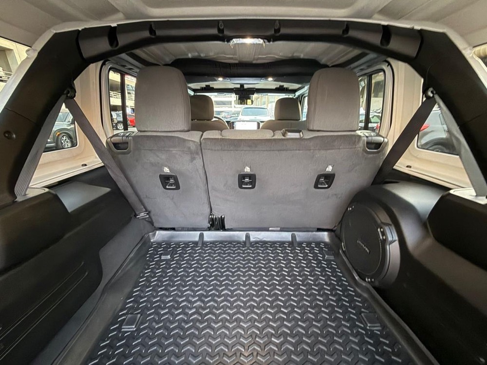 Jeep Wrangler 2024 photo 3