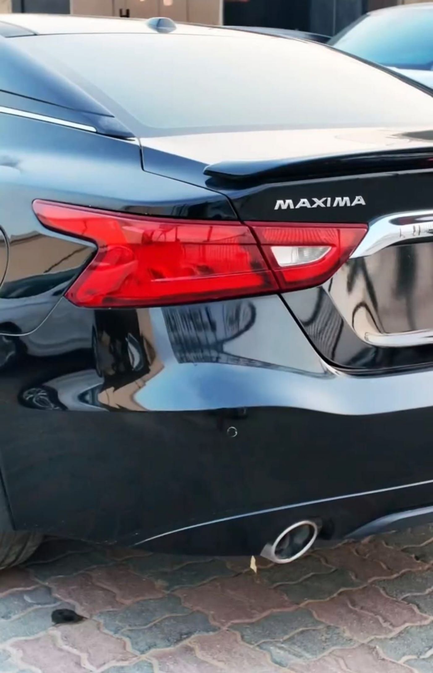 Nissan Maxima photo 4
