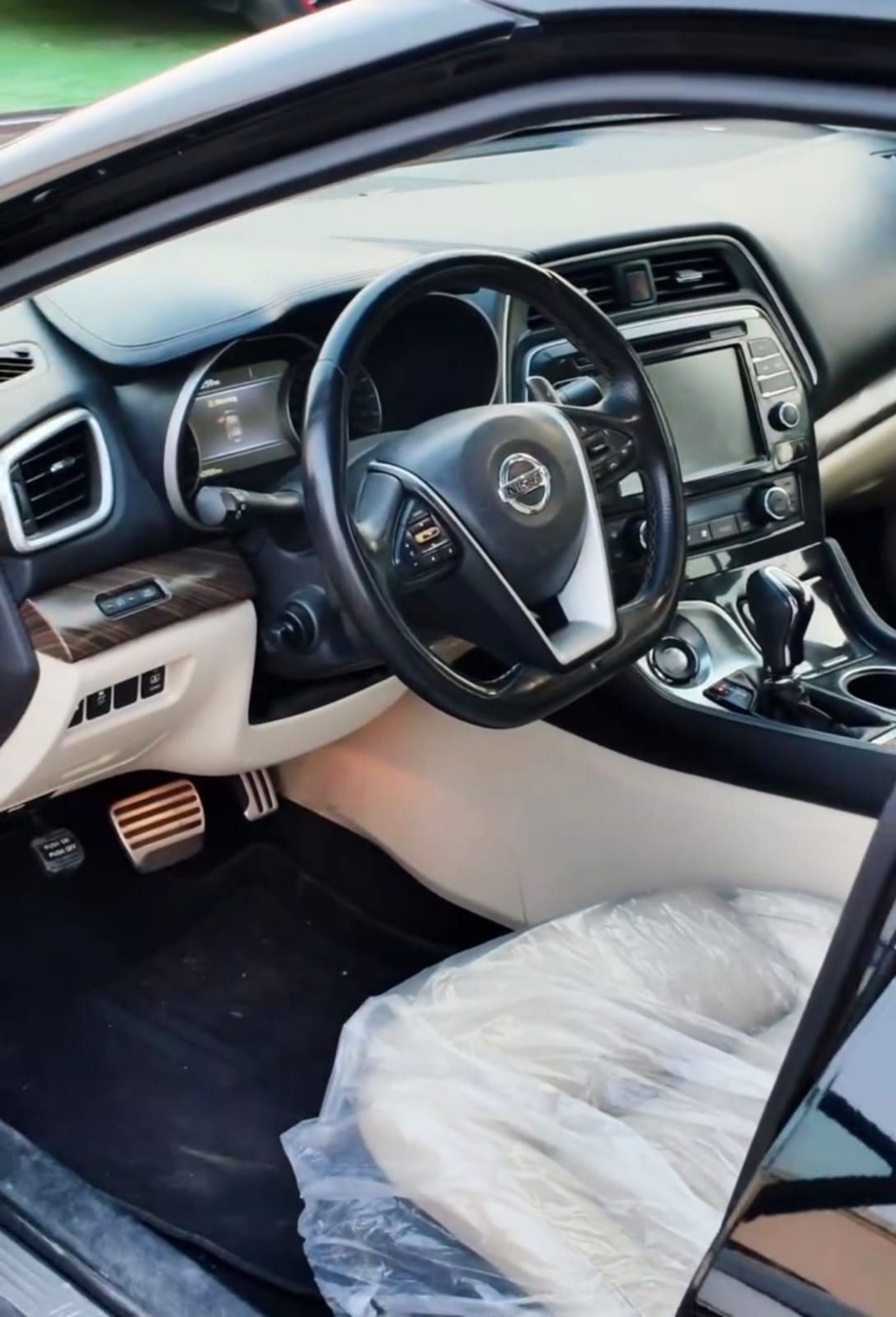 Nissan Maxima photo 7