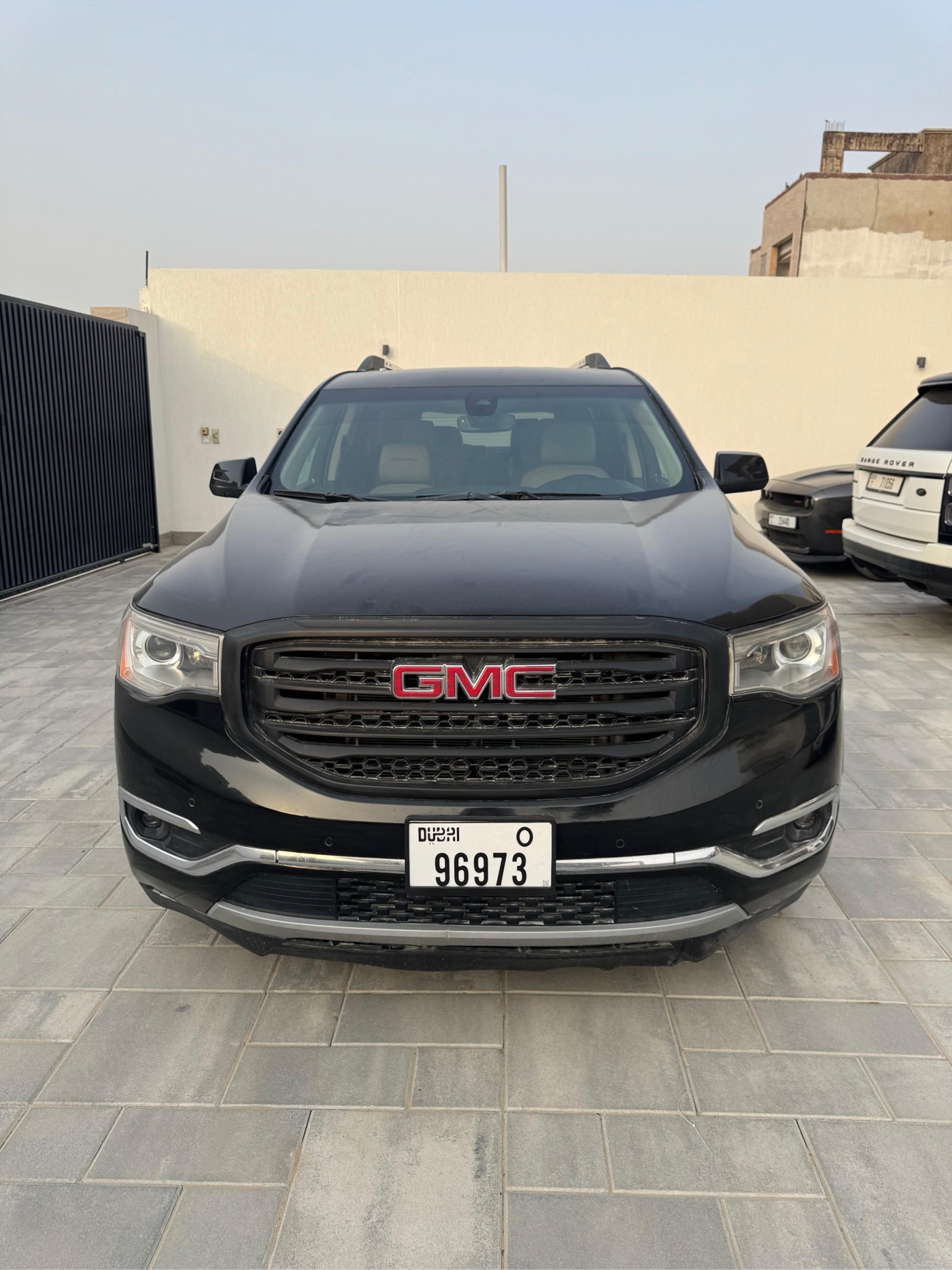 GMC Acadia photo 3