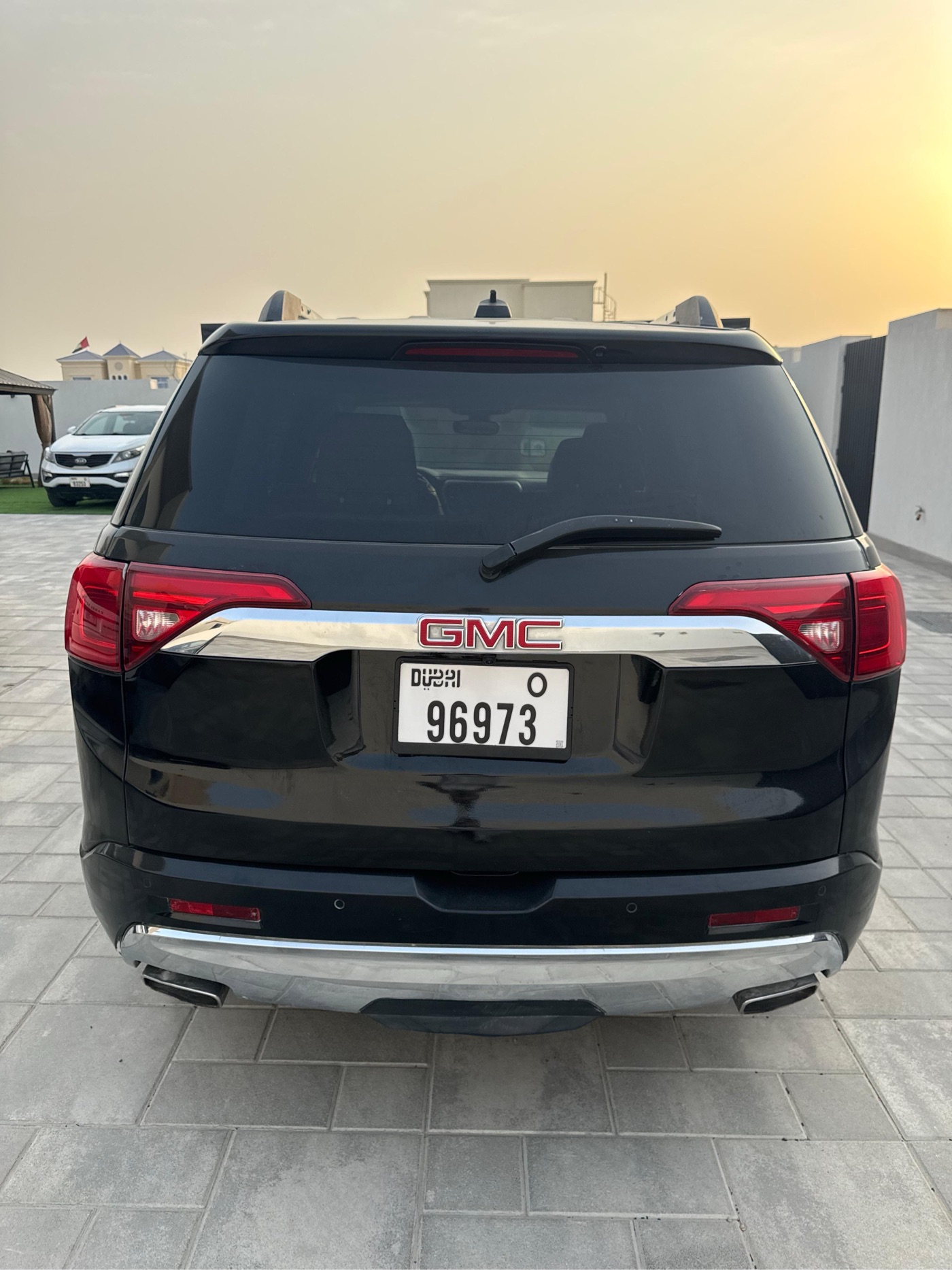 GMC Acadia photo 4