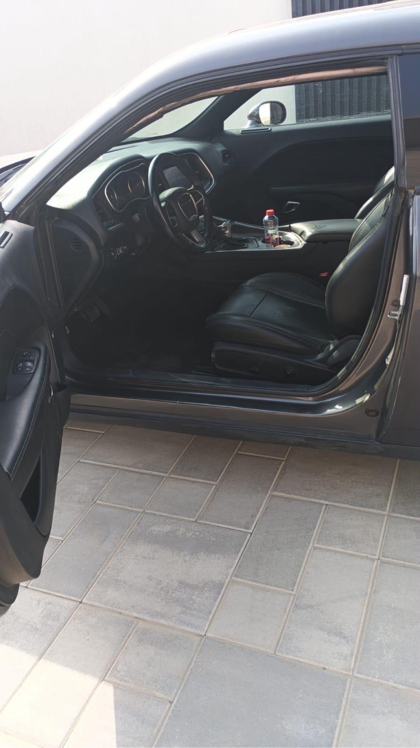 Dodge Challenger photo 7
