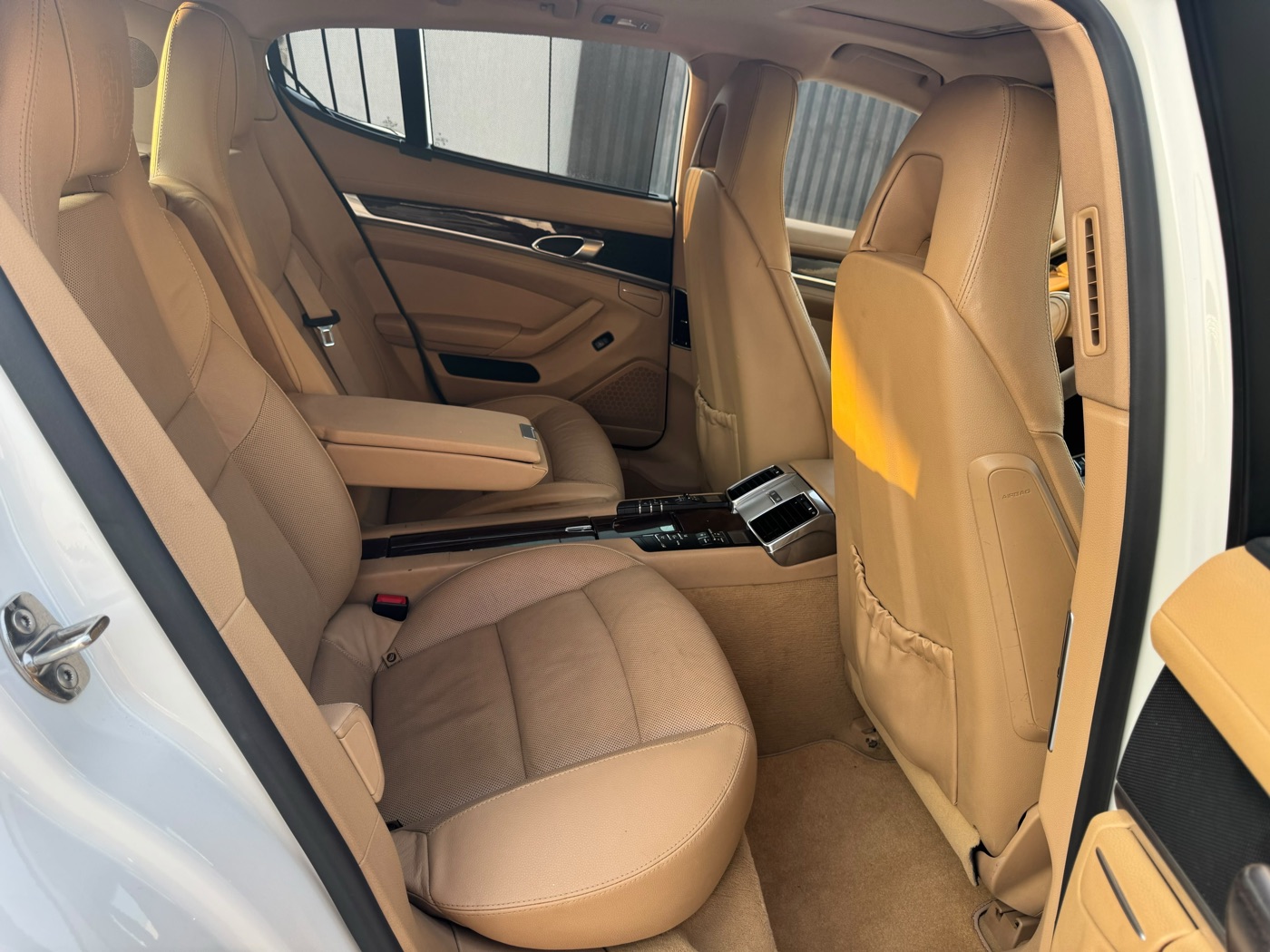 Porsche Panamera photo 9