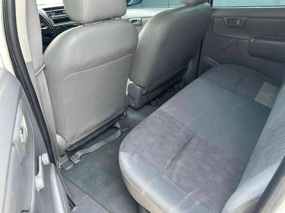 Toyota Hilux photo 5