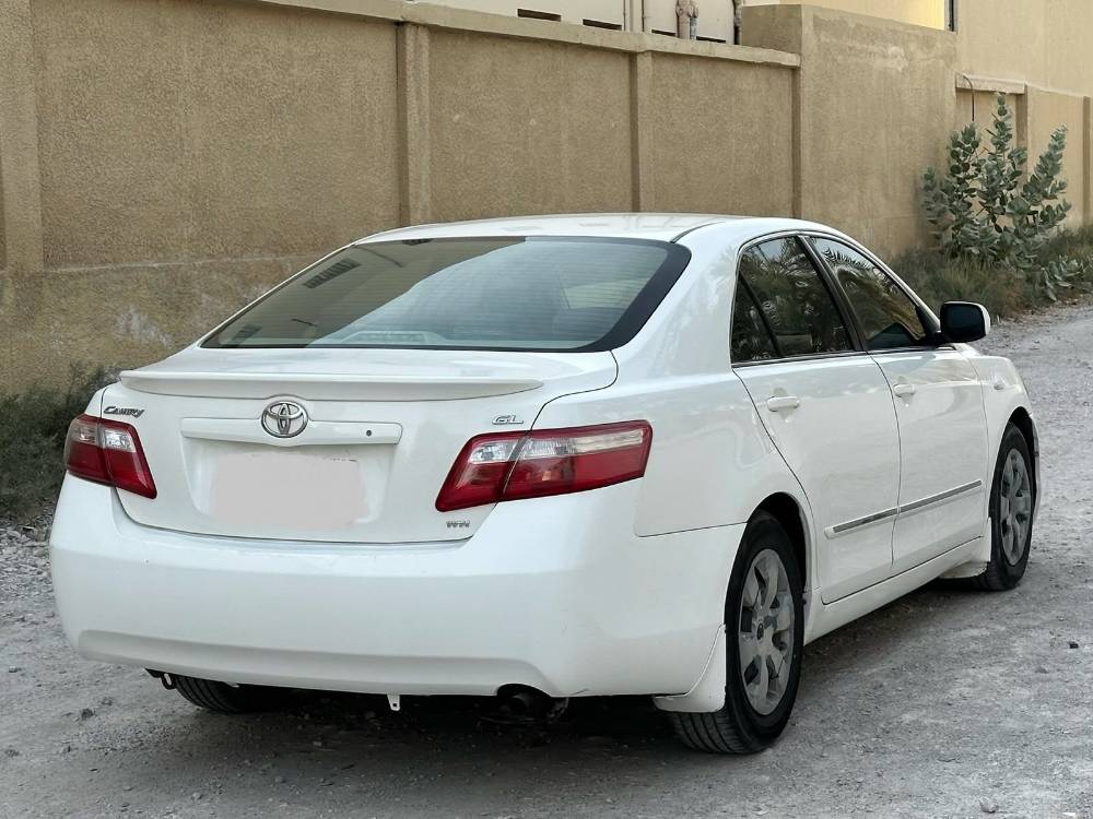 Toyota Camry photo 3