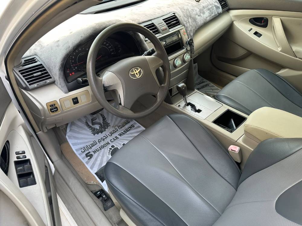 Toyota Camry photo 5