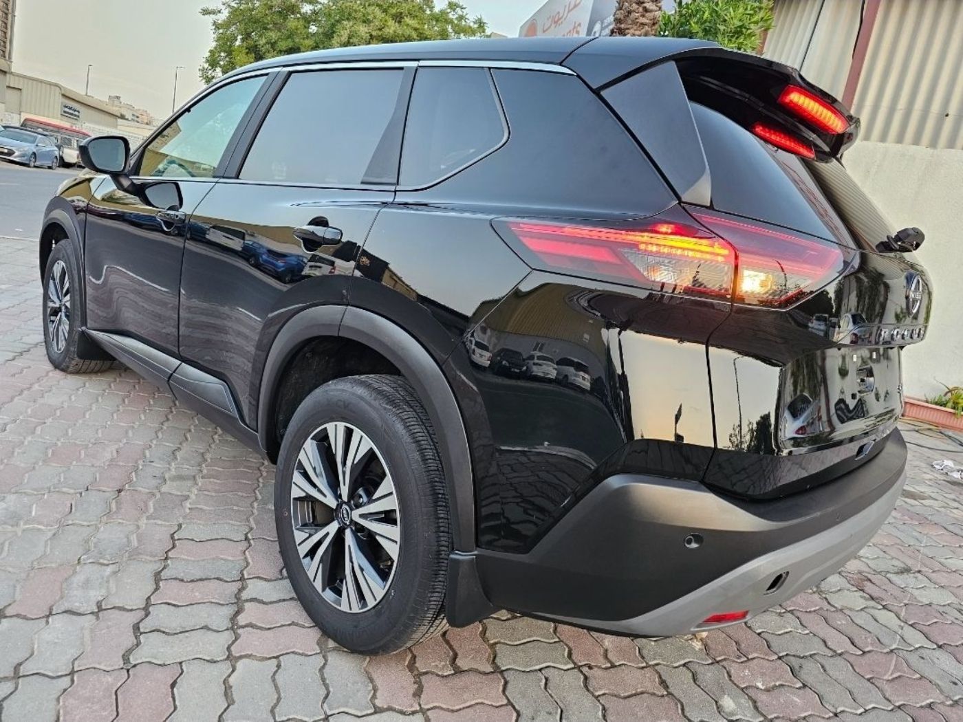 Nissan Rogue photo 5