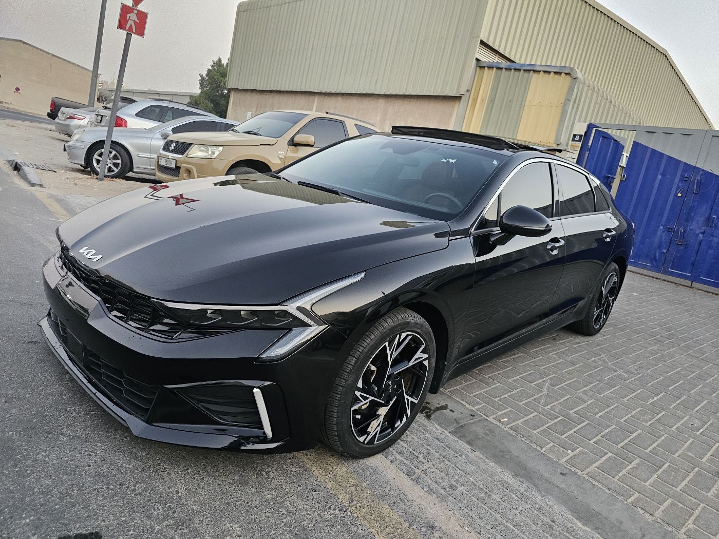 Kia K5 photo 2