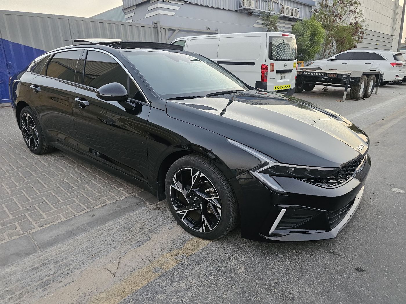 Kia K5 photo 3