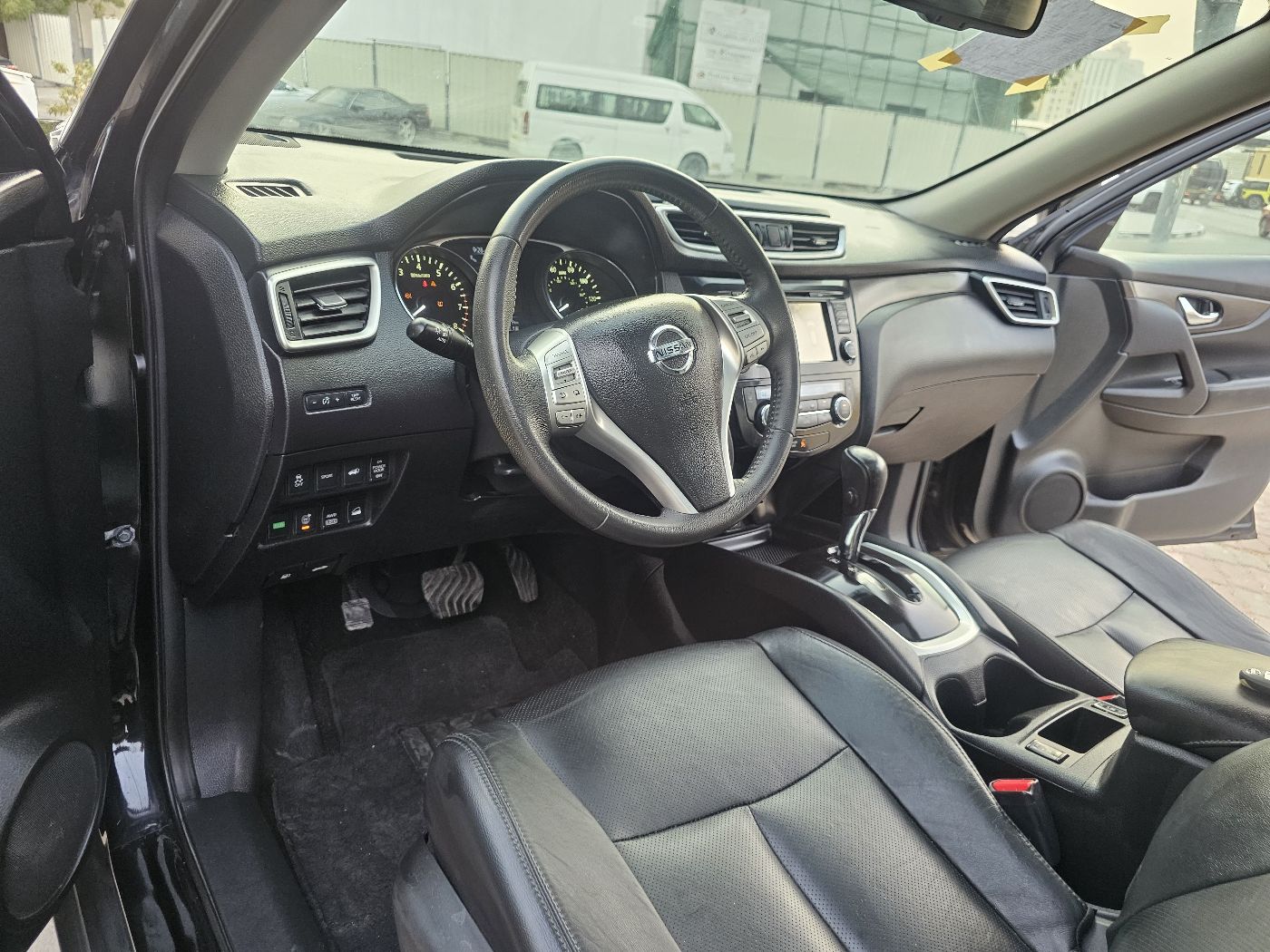 Nissan Rogue photo 3