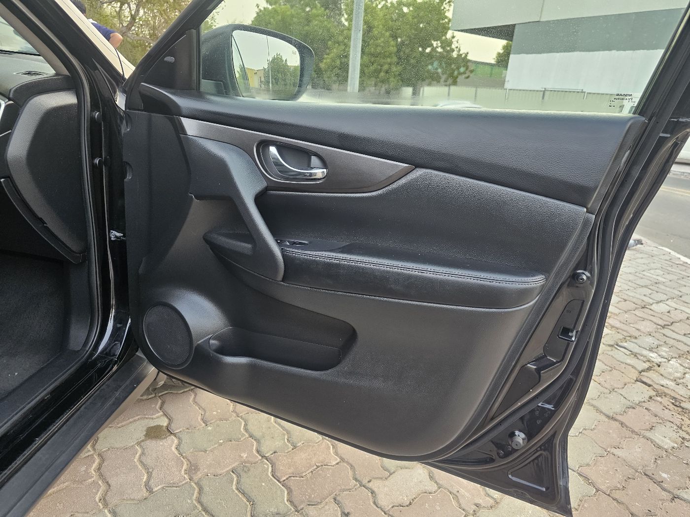Nissan Rogue photo 7