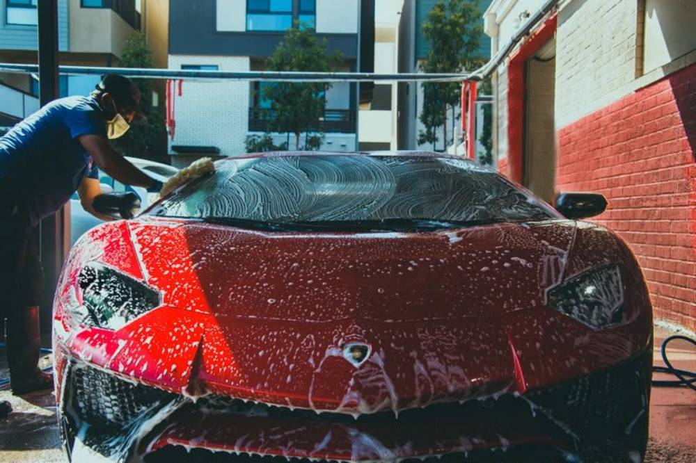 Car wash & interior detailing 