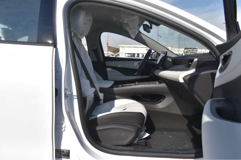 BYD Seal BASE 2025 photo 9