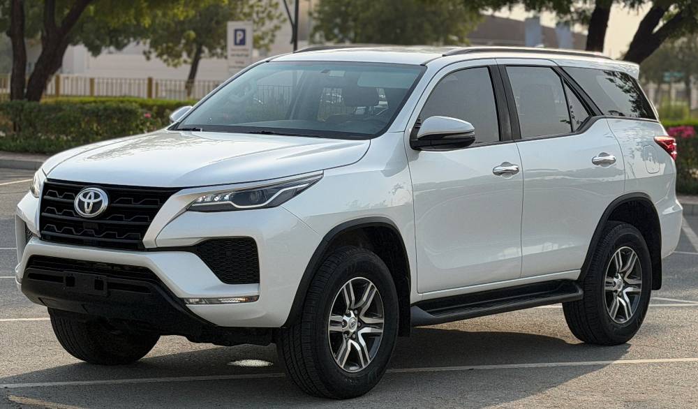 Toyota Fortuner EXR 2023 photo 2