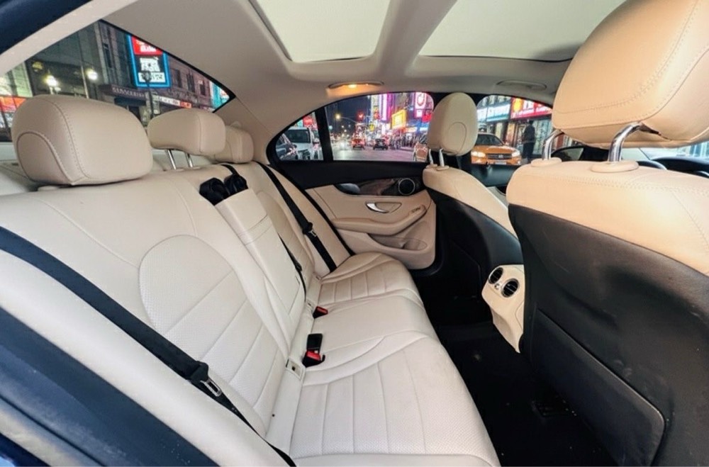 Mercedes-Benz 300 C300 2017 photo 4
