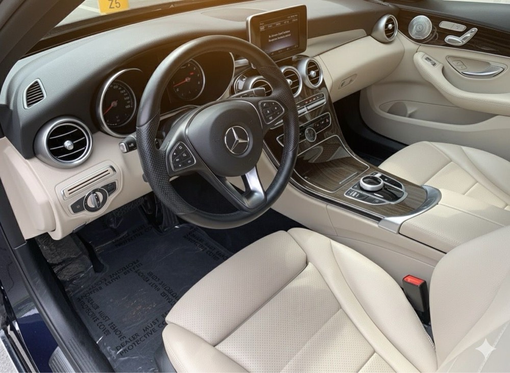 Mercedes-Benz 300 C300 2017 photo 5