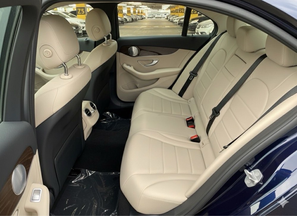 Mercedes-Benz 300 C300 2017 photo 6