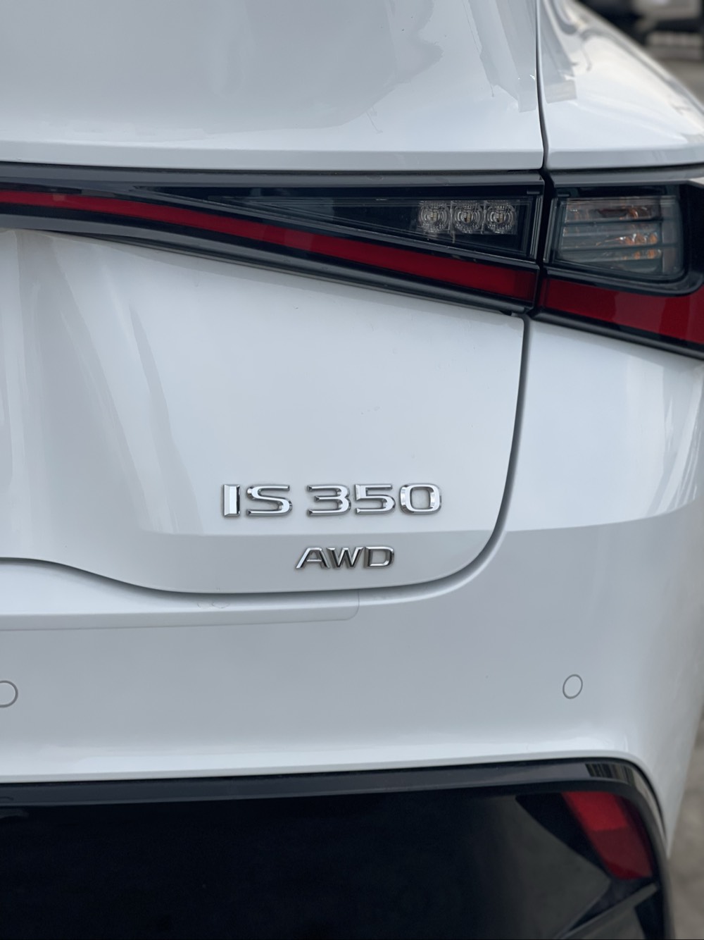 Lexus IS 2024 photo 5
