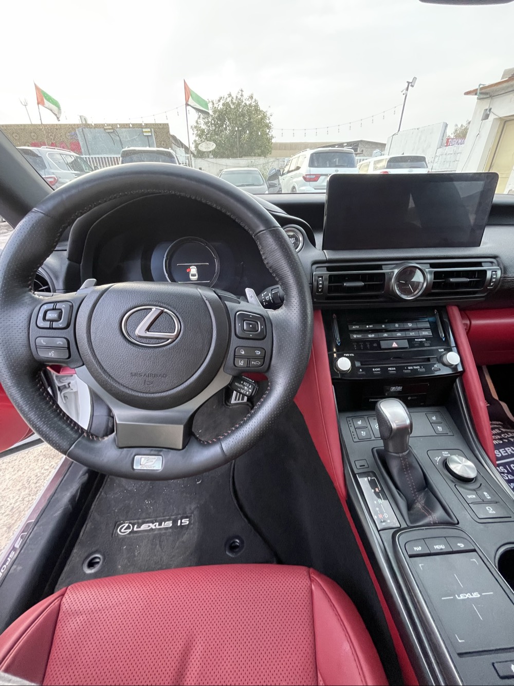 Lexus IS 2024 photo 8